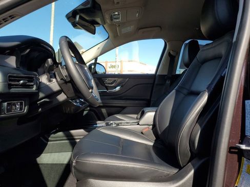 Used 2023 Lincoln Corsair FWD image 16