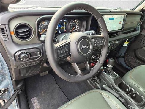 New 2026 Jeep Gladiator Mojave AWD/4WD image 3