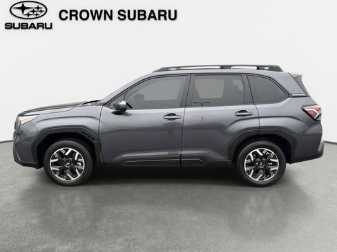 Used 2025 Subaru Forester Premium image 7