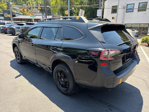 Used 2022 Subaru Outback Wilderness AWD/4WD image 6