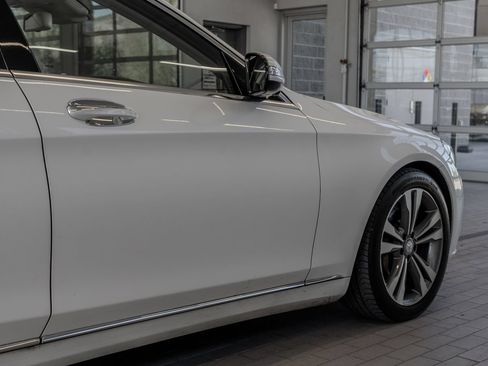 Used 2016 Mercedes-Benz S 550 Sedan image 29