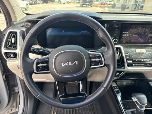Used 2023 Kia Sorento SX AWD/4WD image 21