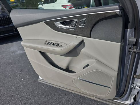 Used 2021 Audi Q7 3.0T Premium Plus AWD/4WD image 18