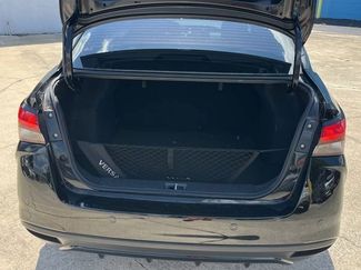 Used 2025 Nissan Versa SR w/ Trunk Package FWD video 3