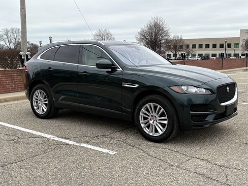 Used 2018 Jaguar F-PACE Prestige image 49