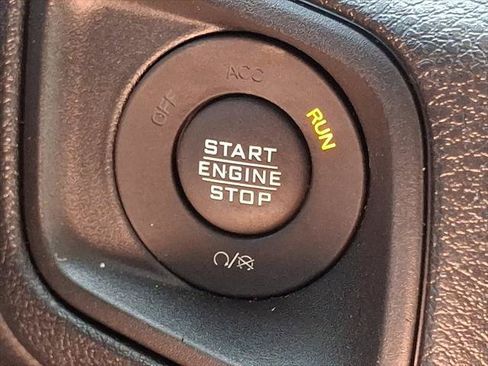 Used 2024 Jeep Wrangler Unlimited AWD/4WD image 23