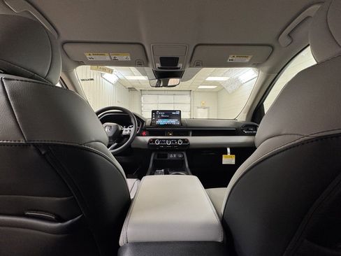 New 2025 Honda Pilot EX-L image 19