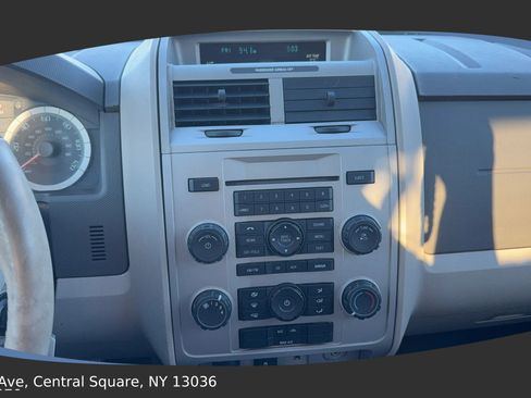 Used 2009 Ford Escape XLT image 10