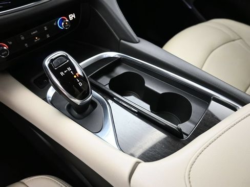 Used 2019 Buick Enclave Essence FWD image 30