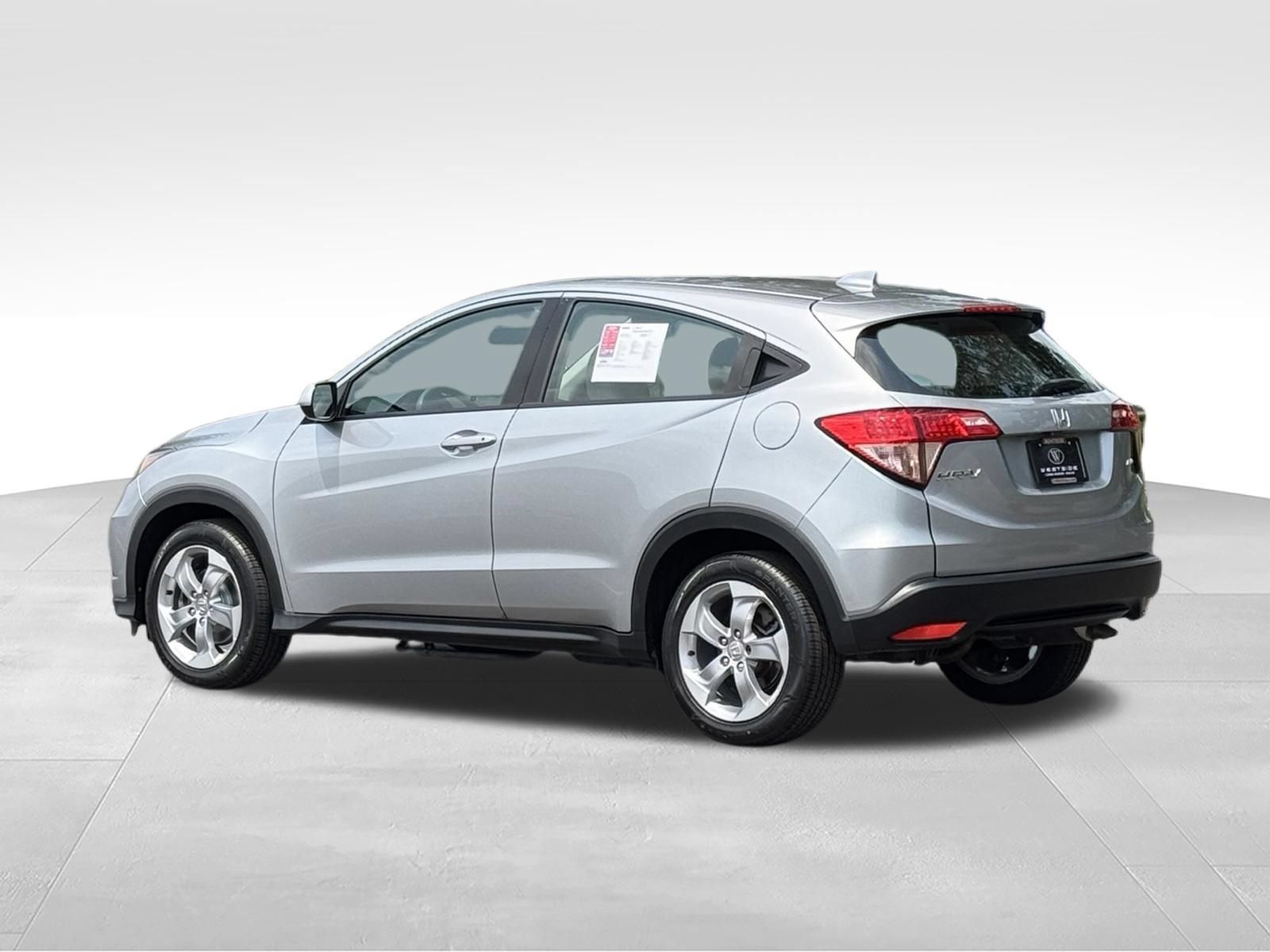 Used 2018 Honda HR-V LX image 7