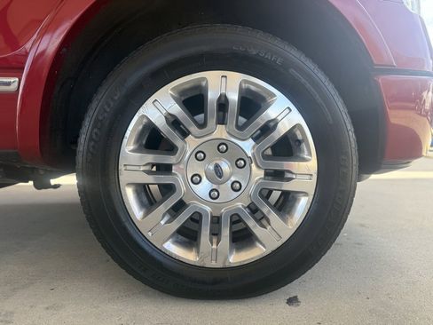Used 2014 Ford F150 Platinum image 9