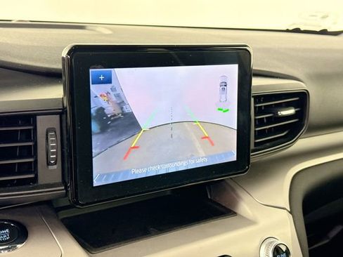 Used 2022 Ford Explorer XLT w/ Class IV Trailer Tow Package image 7