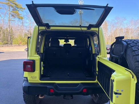 Used 2023 Jeep Wrangler Unlimited Rubicon 392 w/ Xtreme Recon 35" Tire Package AWD/4WD image 25