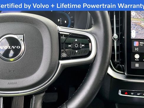 Certified 2025 Volvo XC90 B6 Plus image 26