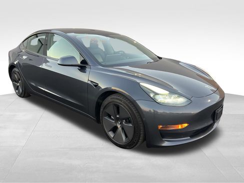 Used 2021 Tesla Model 3 Long Range image 3