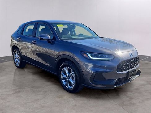 Certified 2024 Honda HR-V LX image 3