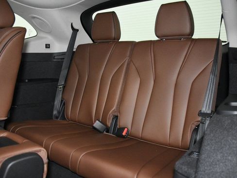 Used 2025 Acura MDX w/ Advance Package image 27