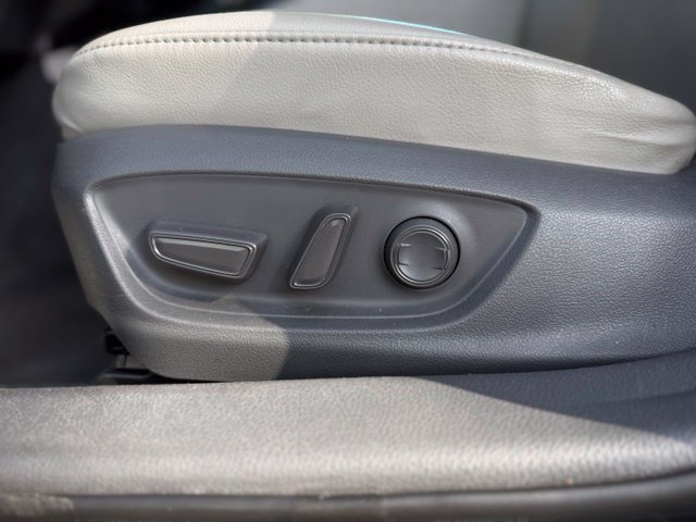 Used 2018 Toyota Camry XSE FWD image 13