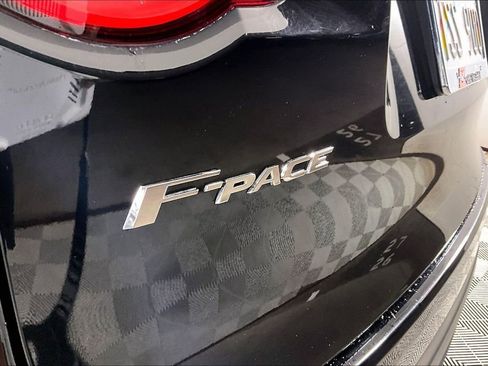 Used 2019 Jaguar F-PACE Prestige AWD/4WD image 31