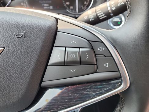 Used 2025 Cadillac XT5 Premium Luxury w/ LPO, Floor Liner Package AWD/4WD image 23