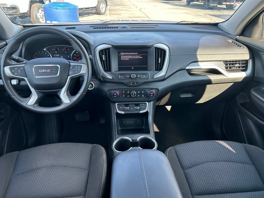 Used 2023 GMC Terrain SLE w/ Driver Convenience Package FWD image 18