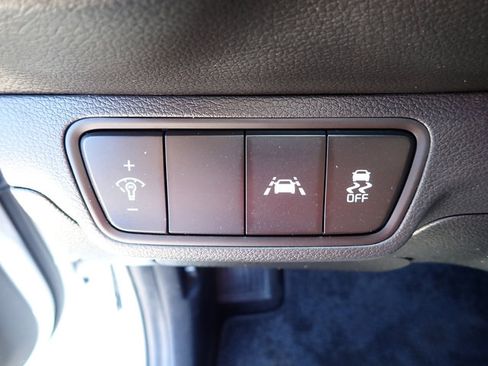 Used 2020 Kia Forte LXS FWD image 20