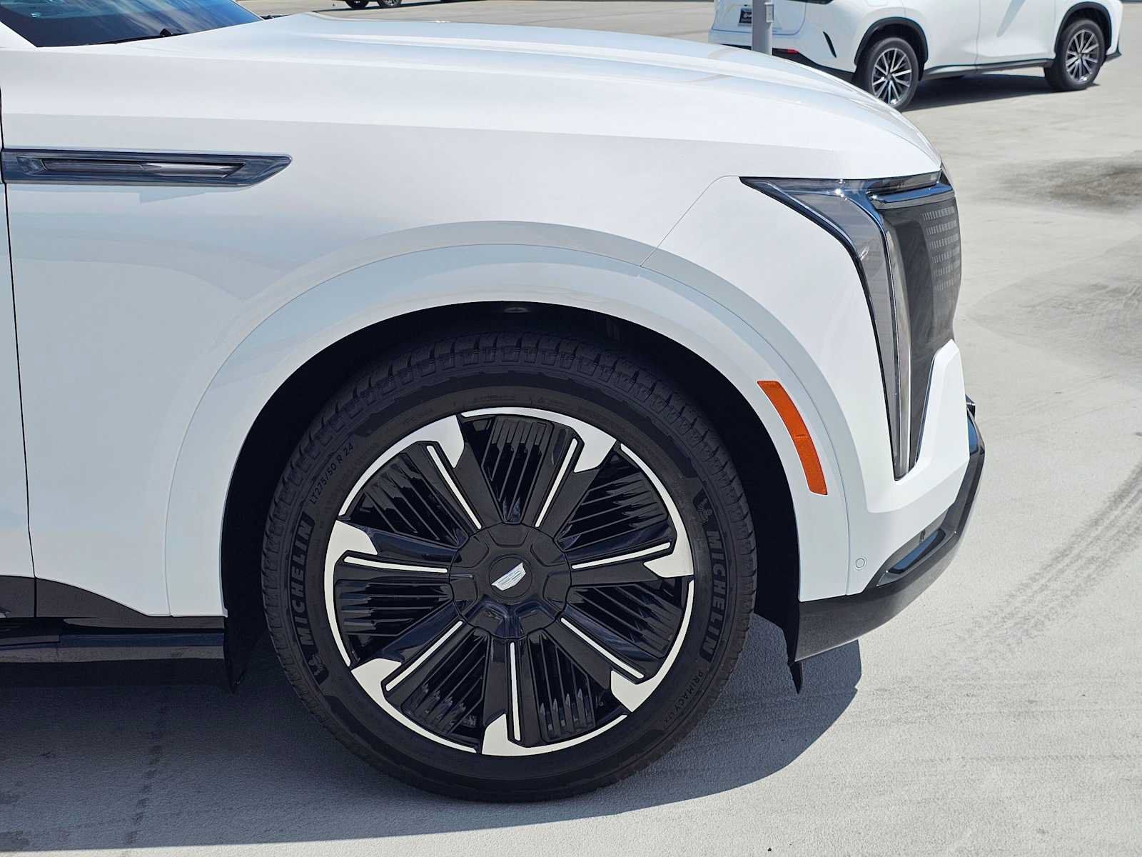 Used 2025 Cadillac Escalade IQ Sport 2 AWD/4WD image 9