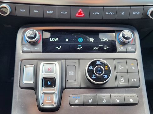 Used 2025 Hyundai Palisade Calligraphy AWD/4WD image 19
