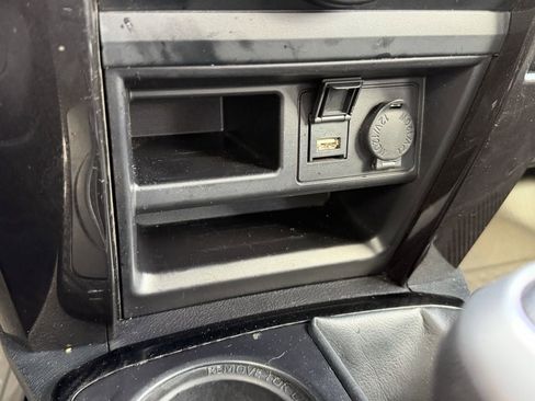 Used 2024 Toyota 4Runner TRD Off-Road Premium w/ Moonroof Package AWD/4WD image 27
