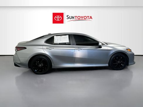Used 2023 Toyota Camry LE image 2