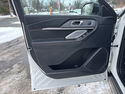 Certified 2025 Ford Explorer ST w/ Sun And Sound Package image 17