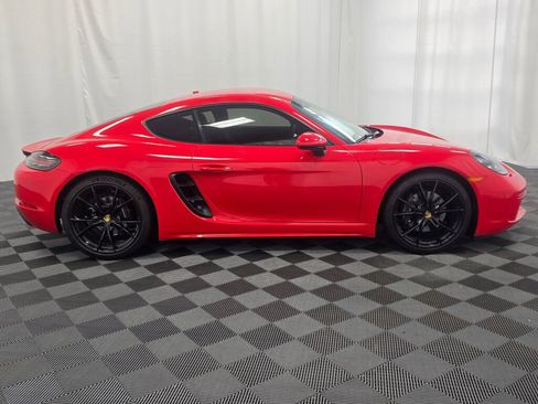 Certified 2024 Porsche 718 Cayman image 8