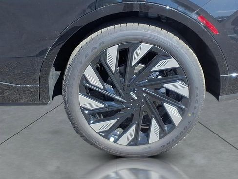 New 2026 Lincoln Nautilus Reserve w/ Jet Appearance Package AWD/4WD image 4