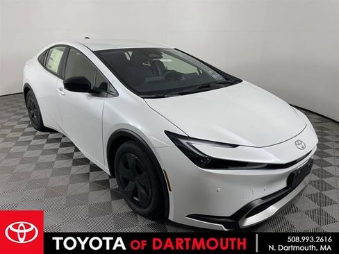 New 2026 Toyota Prius Plug-In Hybrid image 1