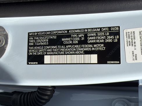 Used 2026 Volvo XC40 B5 Plus w/ Protection Package Premier AWD/4WD image 25