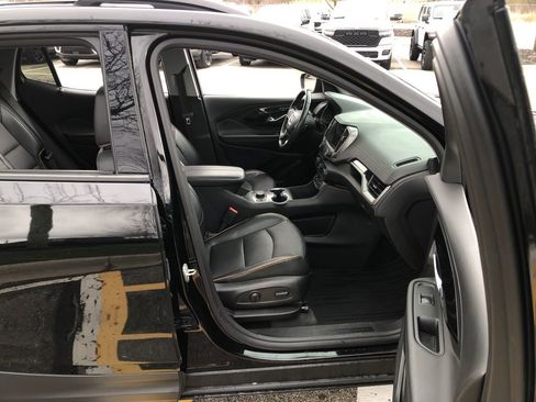 Used 2022 GMC Terrain AT4 AWD/4WD image 24