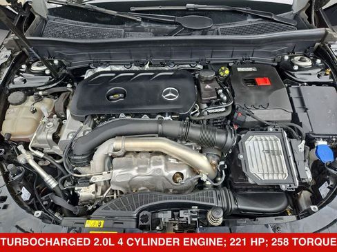 Used 2025 Mercedes-Benz GLB 250 image 13