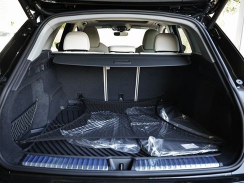 New 2025 Audi Q5 Prestige image 29