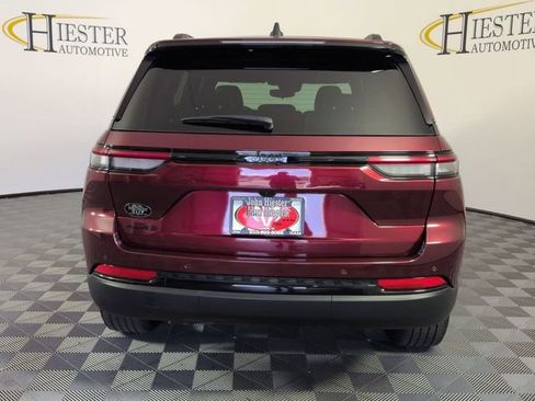 Certified 2024 Jeep Grand Cherokee Altitude image 6