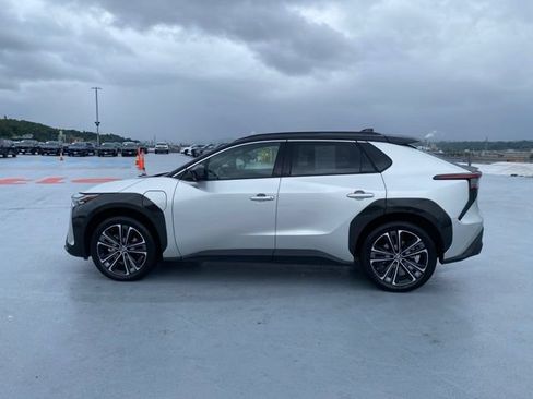 Certified 2023 Toyota bZ4X AWD w/ Weather Package image 9