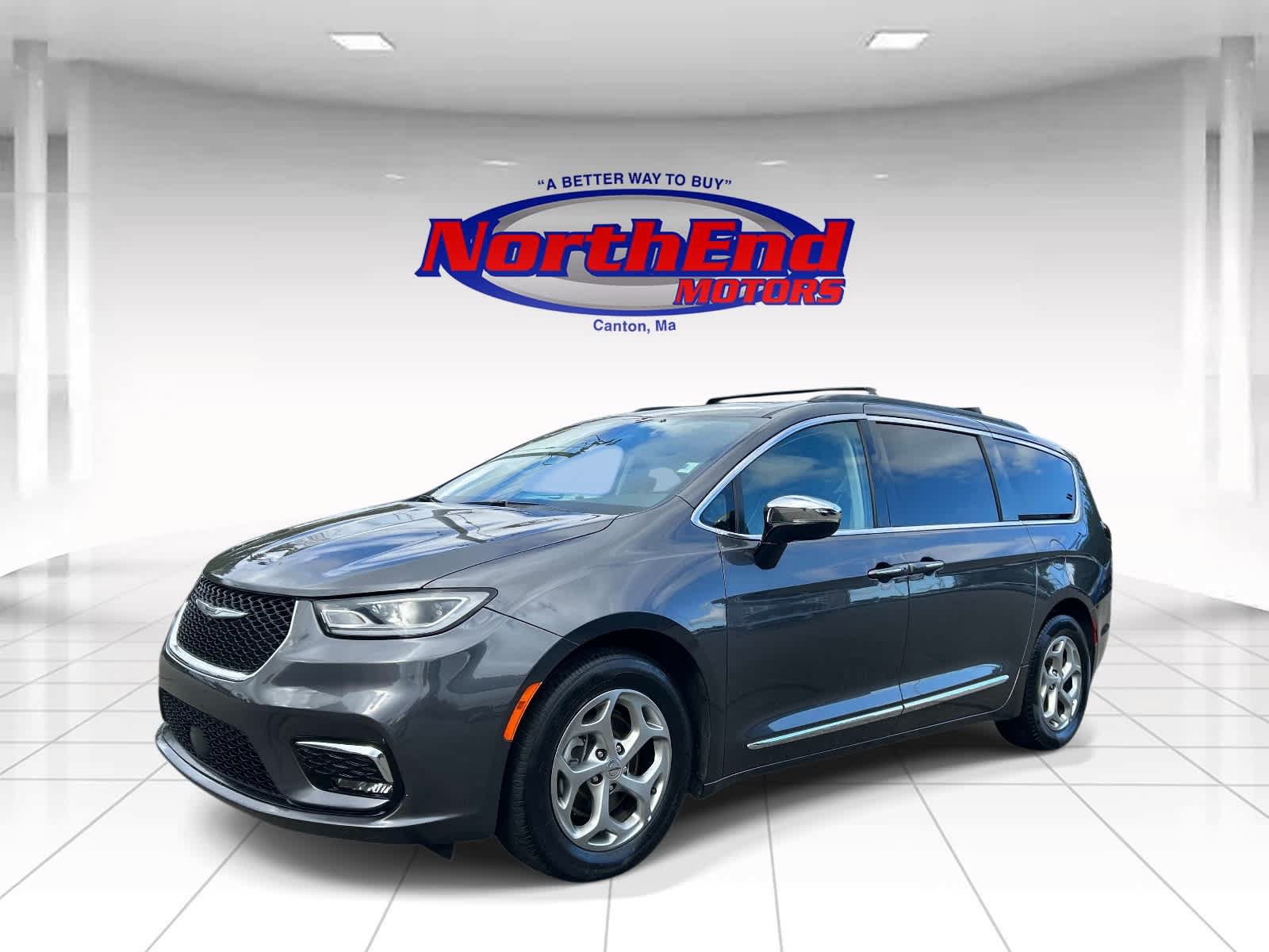 Used 2023 Chrysler Pacifica Limited FWD image 7