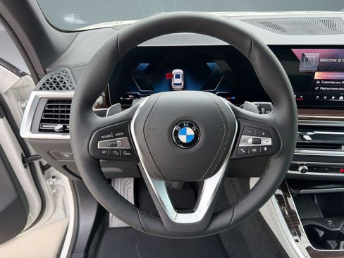 New 2026 BMW X5 sDrive40i w/ Climate Comfort Package RWD image 17