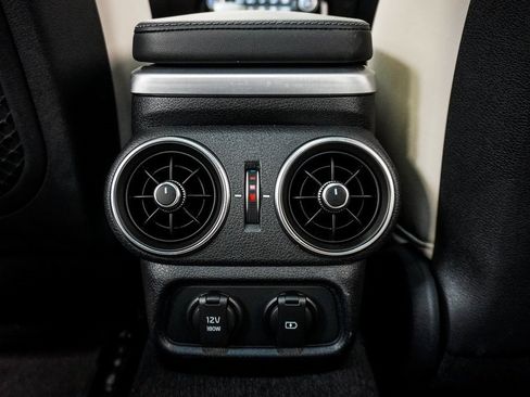 Used 2019 Kia Stinger GT2 image 13