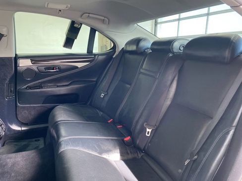 Used 2016 Lexus LS 460 image 35