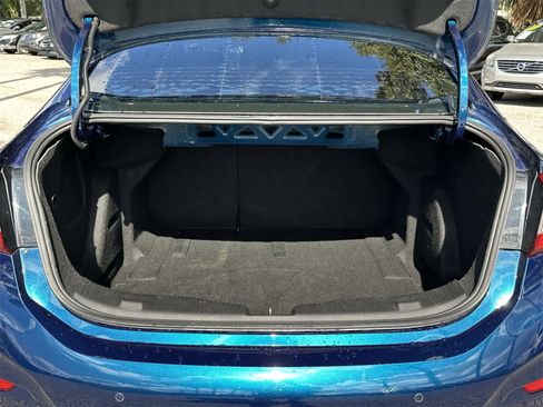 Used 2019 Chevrolet Cruze LT w/ Convenience Package image 13