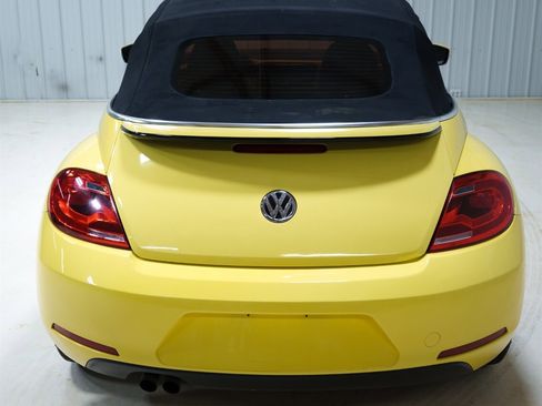 Used 2013 Volkswagen Beetle 2.5 image 7