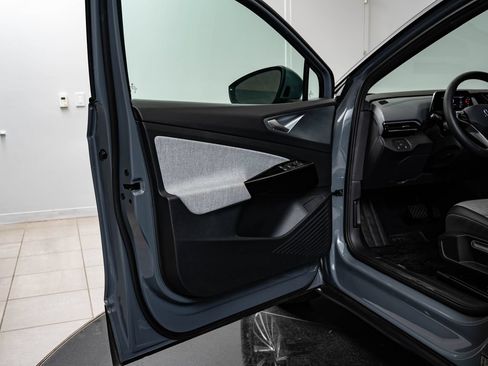 Used 2024 Volkswagen ID.4 2WD image 23