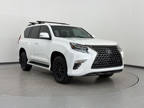 Certified 2022 Lexus GX 460 w/ Black Line Special Edition AWD/4WD image 7