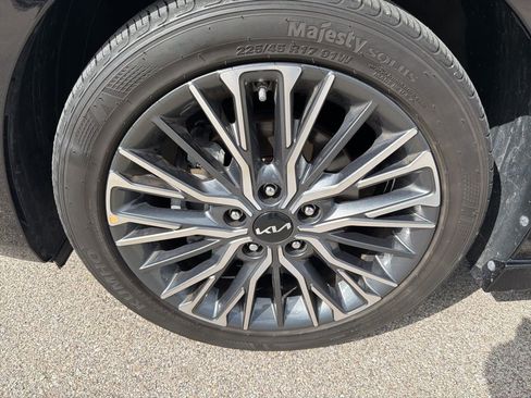 Used 2023 Kia Forte GT-Line image 3