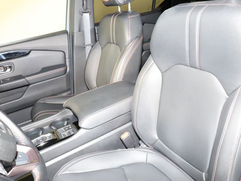 Used 2024 Honda Pilot TrailSport image 27